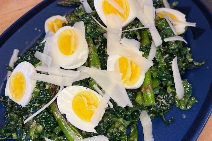 Asparagus and Kale Salad with Garlic Parmesan Citronette