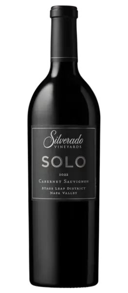 solo cabernet sauvignon 2022 stags leap district bottle shot